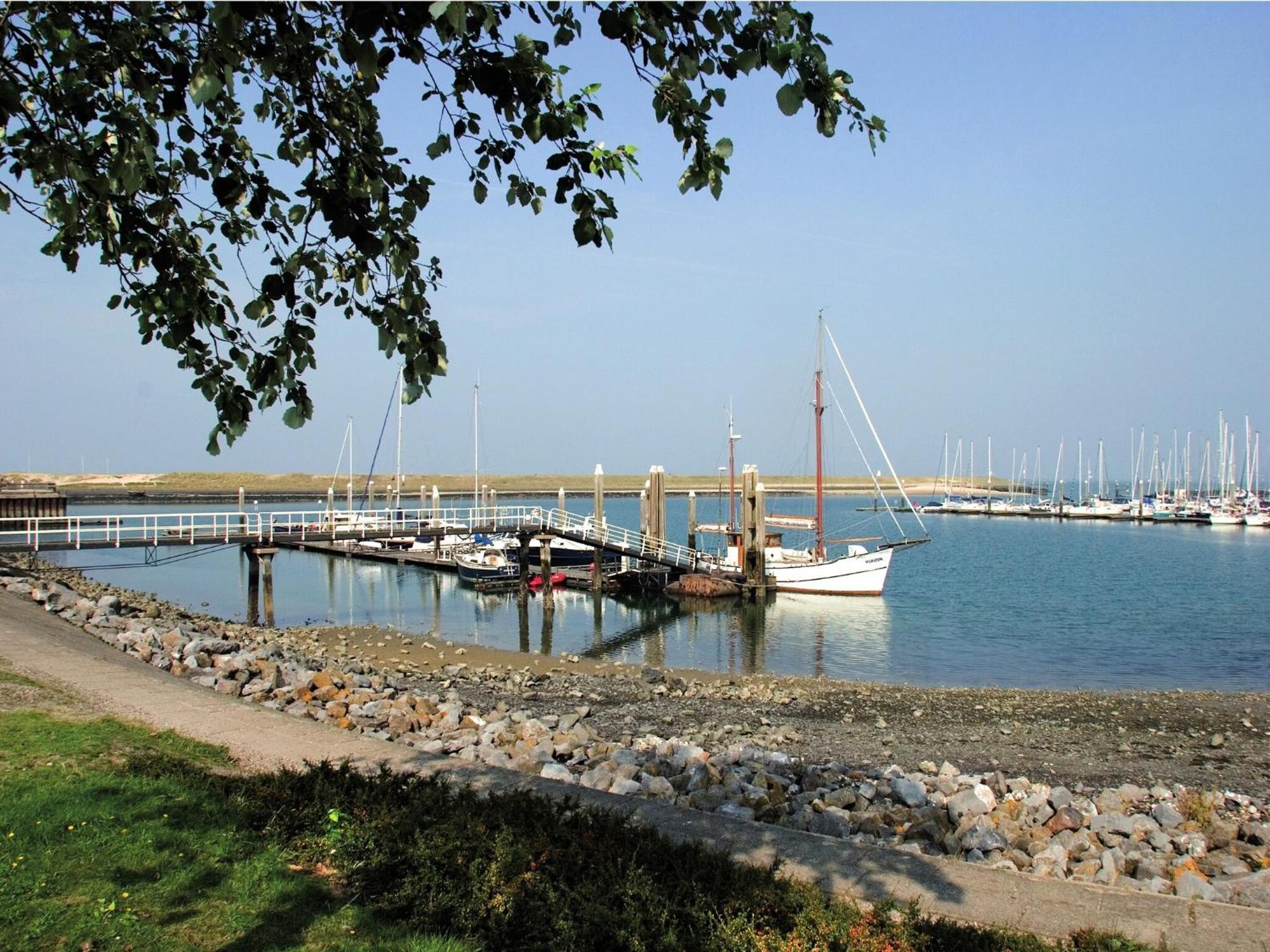 Vakantiehuis Detached Luxurious With Washingmachine, Near The Kamperland